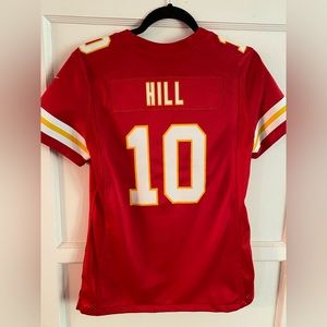 Tyreek Hill chiefs jersey women’s small 🐆